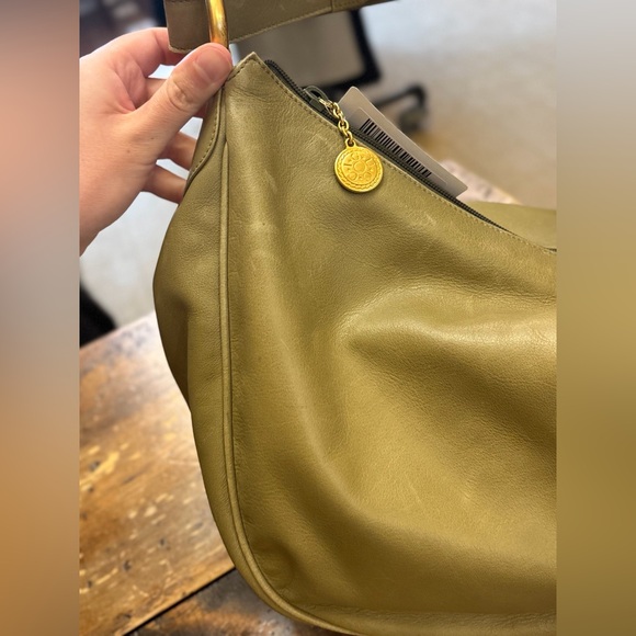 Vintage Gucci Pistachio Green Leather Hobo Bag - Picture 8 of 16